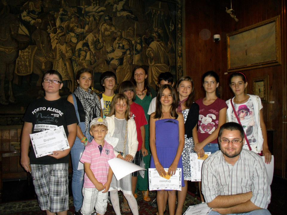 micii artisti