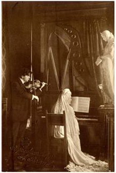 regina-elisabeta-george-enescu-la-vioara